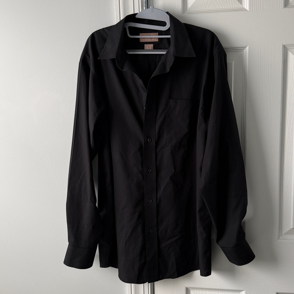 **SOLD** Ariat Black Dress Shirt for Men